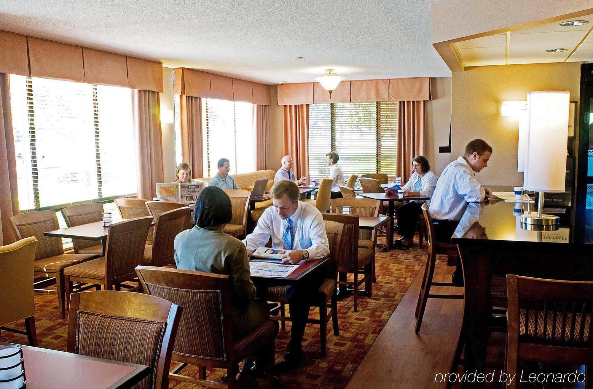Hampton Inn Fall River/Westport North Westport Restaurant photo
