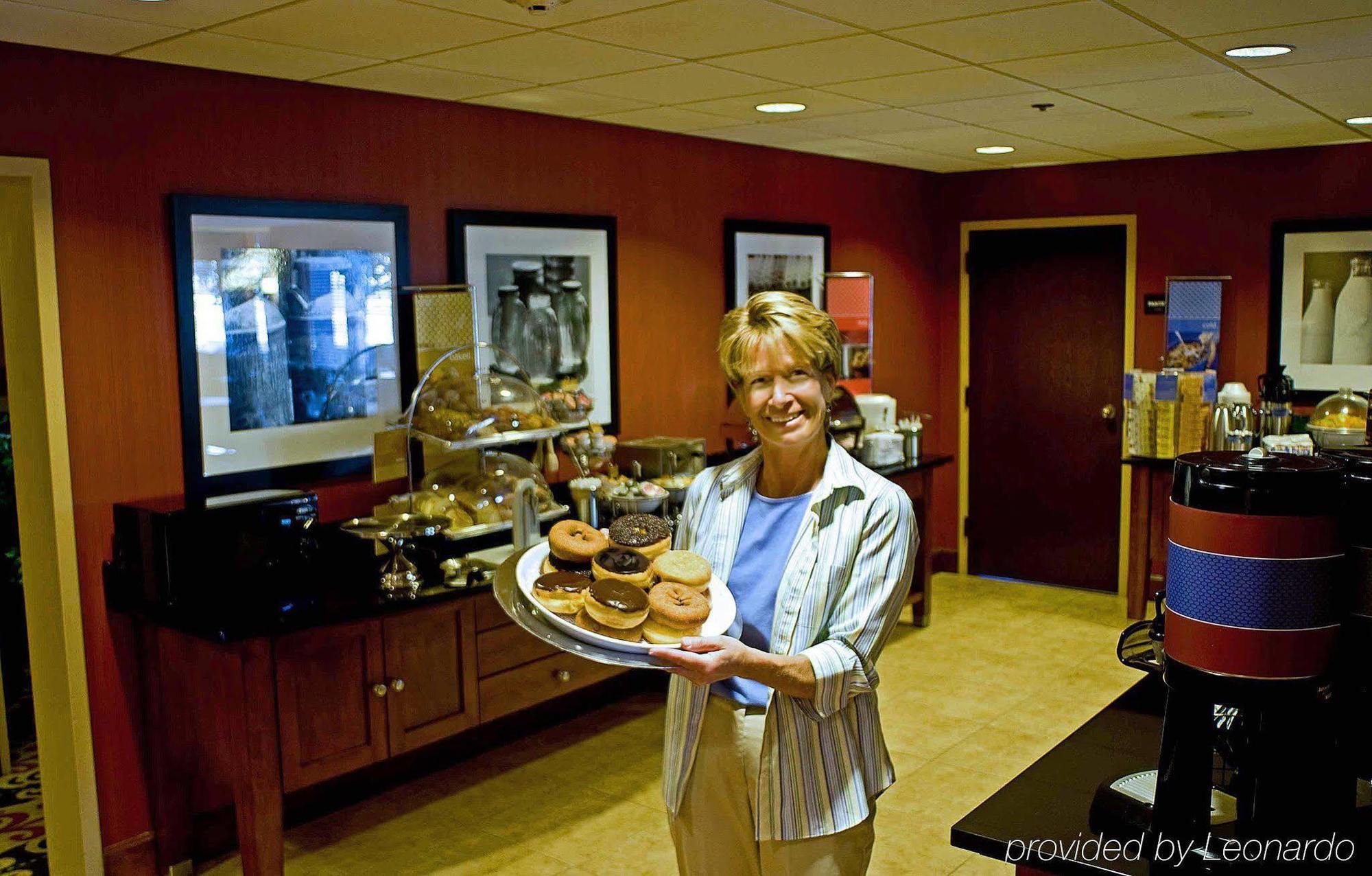 Hampton Inn Fall River/Westport North Westport Restaurant photo